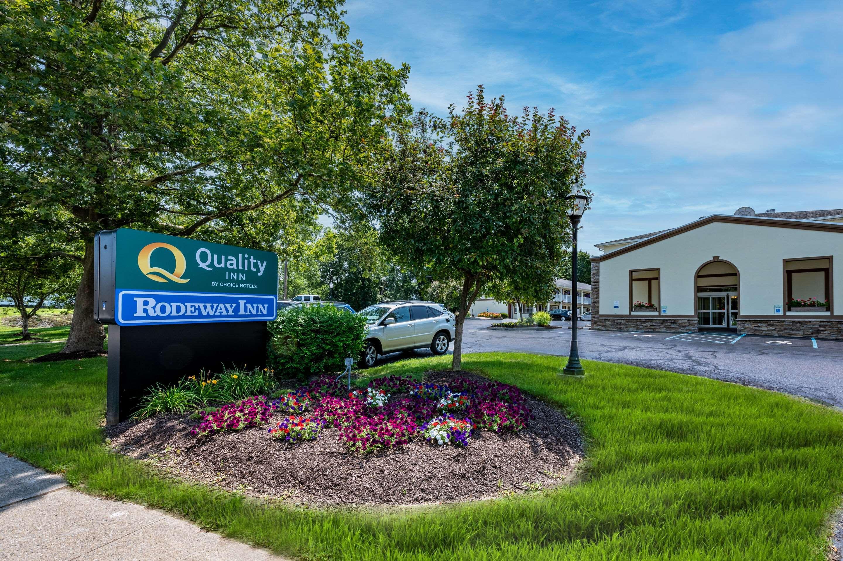 Quality Inn Poughkeepsie Exterior photo